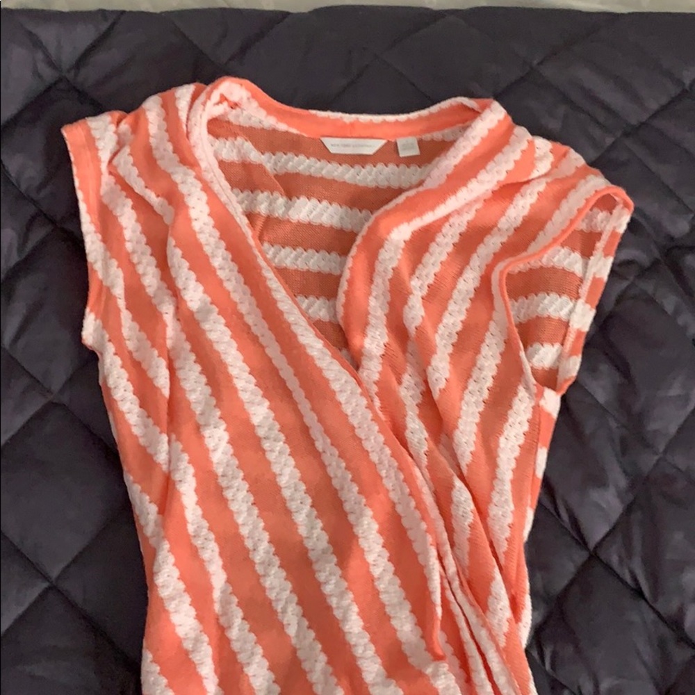 New York and Company Peach and white Top